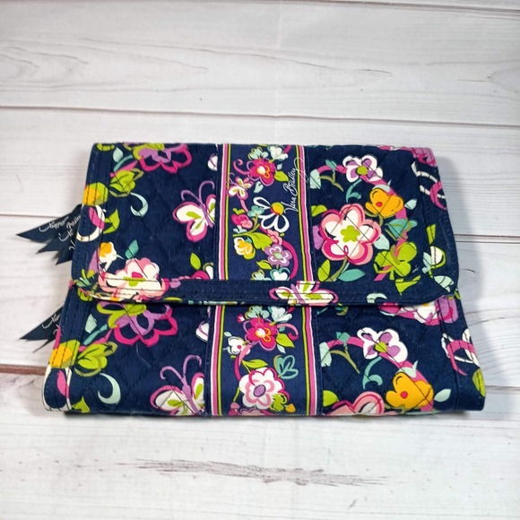 Vera Bradley‎ Floral Travel Bag Snap Closure Quilted Navy Pink Yellow - Picture 1 of 9